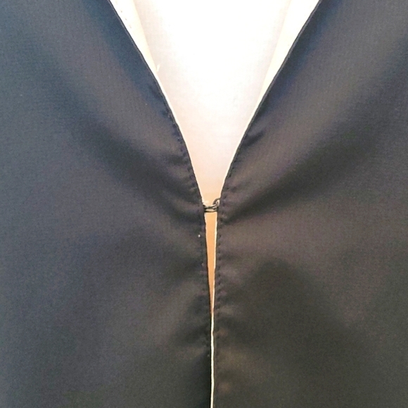 Magellan's Light Reversible Travel Jacket - Picture 2 of 8